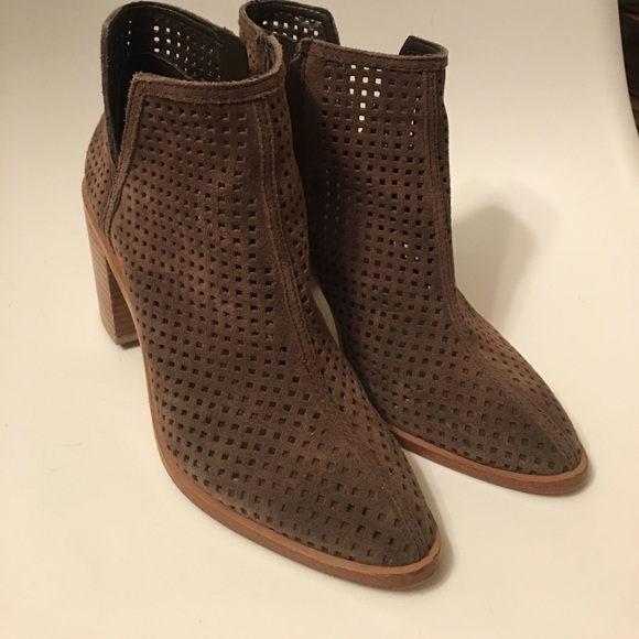 snake proof material